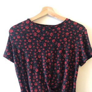 Crop top red flower pattern
